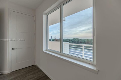 Condominio en alquiler en Hutchinson Island South, Florida, 3 dormitorios, 162.3 m2 № 1865284 - foto 13