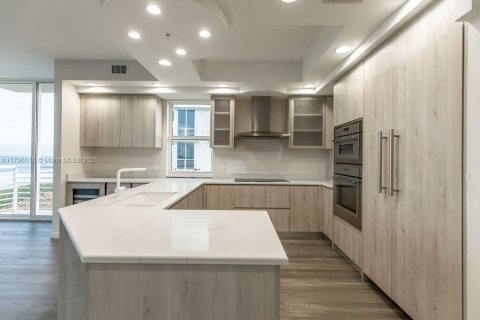 Condominio en alquiler en Hutchinson Island South, Florida, 3 dormitorios, 162.3 m2 № 1865284 - foto 8