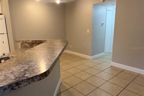 Appartement à louer à Orlando, Floride: 2 chambres, 86.77 m2 № 2408992 - photo 14