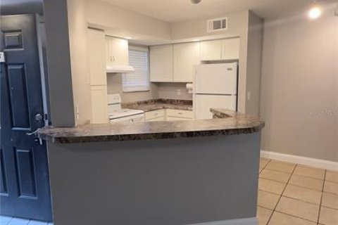 Appartement à louer à Orlando, Floride: 2 chambres, 86.77 m2 № 2408992 - photo 13
