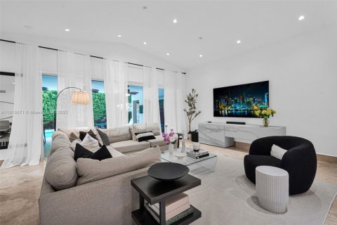 Casa en venta en Bal Harbour, Florida, 3 dormitorios, 349.68 m2 № 2082543 - foto 19