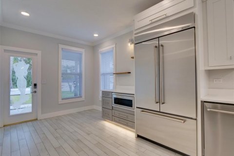 Casa en venta en New Smyrna Beach, Florida, 3 dormitorios, 140.38 m2 № 1524602 - foto 7