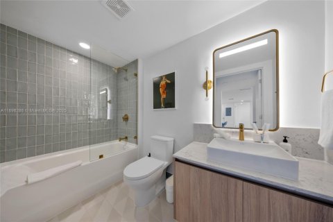 Купить кондоминиум в Майами, Флорида 2 спальни, 84.26м2, № 1949463 - фото 18
