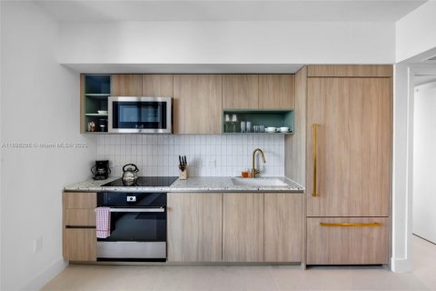 Купить кондоминиум в Майами, Флорида 2 спальни, 84.26м2, № 1949463 - фото 14