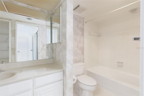Купить кондоминиум в Сент-Пит-Бич, Флорида 5 комнат, 132.85м2, № 1630142 - фото 25