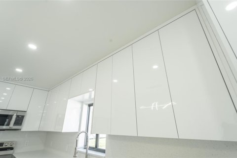 Купить виллу или дом в Майами, Флорида 4 спальни, 138.89м2, № 2005673 - фото 22