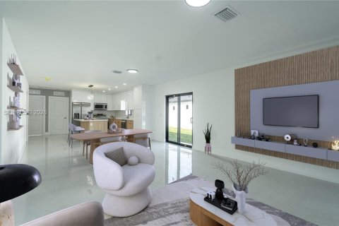Купить виллу или дом в Майами, Флорида 4 спальни, 138.89м2, № 2005673 - фото 12