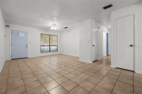 Casa en alquiler en Gainesville, Florida, 3 dormitorios, 115.66 m2 № 2231365 - foto 3