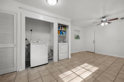 Casa en alquiler en Gainesville, Florida, 3 dormitorios, 115.66 m2 № 2231365 - foto 9