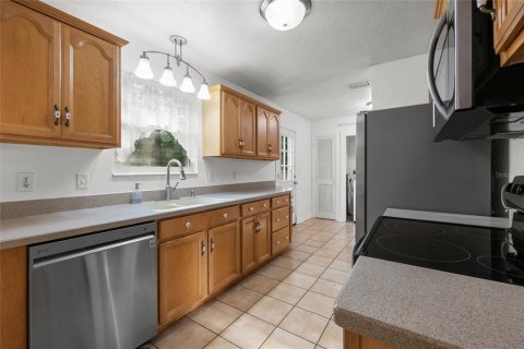 Casa en alquiler en Gainesville, Florida, 3 dormitorios, 115.66 m2 № 2231365 - foto 6