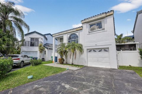 House in Miami, Florida 3 bedrooms, 134.62 sq.m. № 2020982