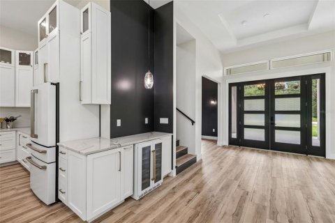 Купить виллу или дом в Нью-Порт-Ричи, Флорида 9 комнат, 422.05м2, № 2279973 - фото 15