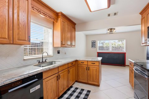 Villa ou maison à vendre à Boca Raton, Floride: 3 chambres, 171.68 m2 № 2419422 - photo 12