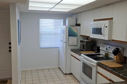 Купить кондоминиум в Пальметто, Флорида 5 комнат, 90.86м2, № 2225802 - фото 3