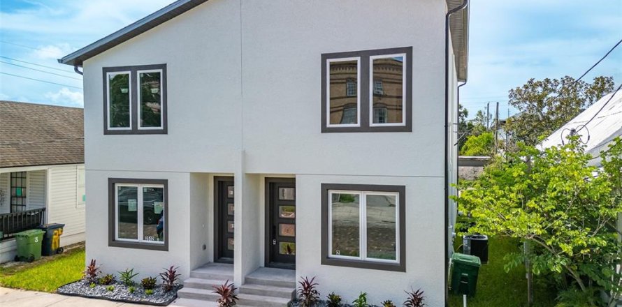 Townhouse in Tampa, Florida 3 bedrooms, 202.06 sq.m. № 1837986