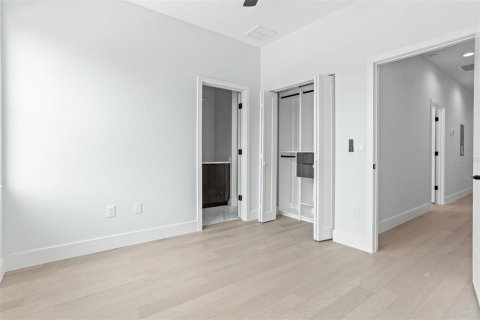 Townhouse in Tampa, Florida 3 bedrooms, 202.06 sq.m. № 1837986 - photo 26