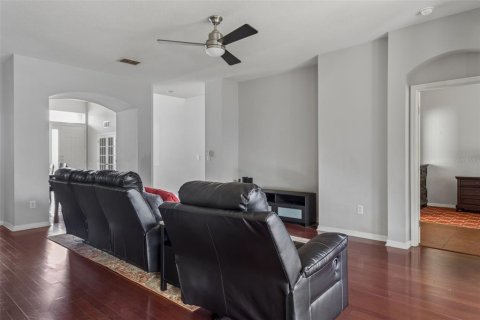 Villa ou maison à vendre à Land O' Lakes, Floride: 5 chambres, 236.53 m2 № 2413904 - photo 7