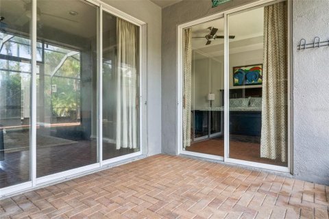 Villa ou maison à vendre à Land O' Lakes, Floride: 5 chambres, 236.53 m2 № 2413904 - photo 21