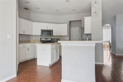 Villa ou maison à vendre à Land O' Lakes, Floride: 5 chambres, 236.53 m2 № 2413904 - photo 8
