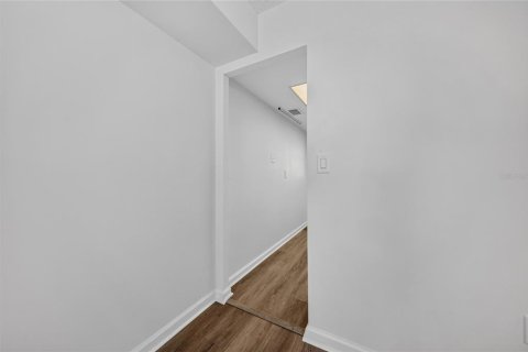 Condo in Saint Petersburg, Florida, 2 bedrooms  № 2217766 - photo 15