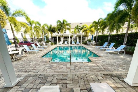 Touwnhouse à louer à Dunedin, Floride: 3 chambres, 138.33 m2 № 2388309 - photo 2