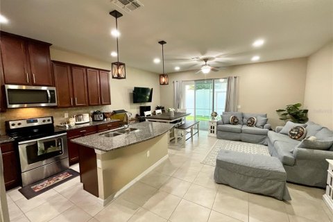 Touwnhouse à louer à Dunedin, Floride: 3 chambres, 138.33 m2 № 2388309 - photo 5