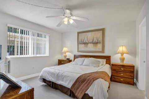 Condo in Lakeland, Florida, 2 bedrooms  № 2103159 - photo 17
