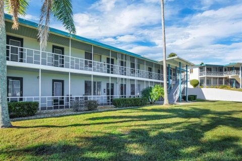 Condo à Lakeland, Floride, 2 chambres  № 2103159