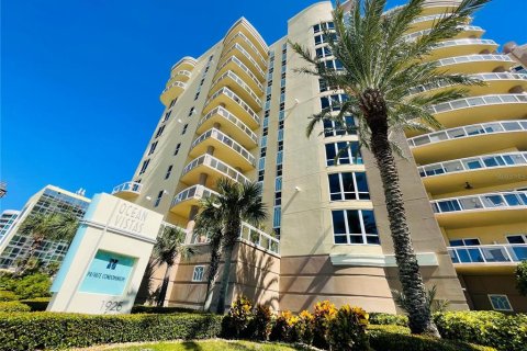 Condo in Daytona Beach, Florida, 2 bedrooms  № 1774810 - photo 4
