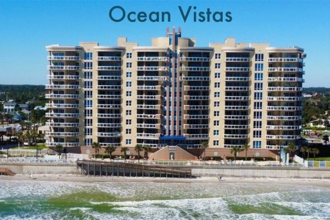 Condo in Daytona Beach, Florida, 2 bedrooms  № 1774810 - photo 1