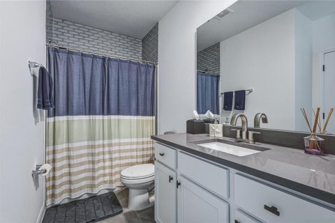 Townhouse in Apollo Beach, Florida 3 bedrooms, 167.41 sq.m. № 2217419 - photo 12