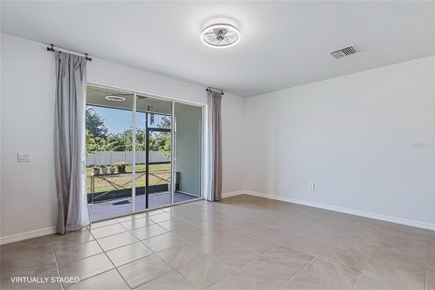Townhouse in Apollo Beach, Florida 3 bedrooms, 167.41 sq.m. № 2217419 - photo 3