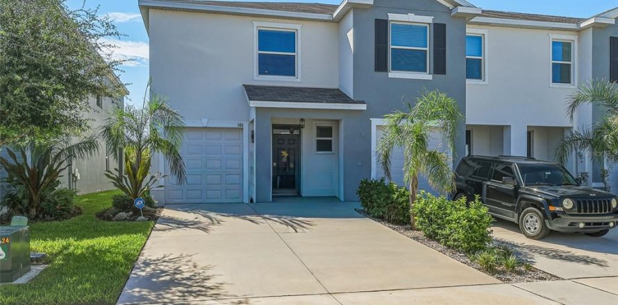 Townhouse in Apollo Beach, Florida 3 bedrooms, 167.41 sq.m. № 2217419