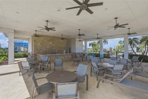 Townhouse in Apollo Beach, Florida 3 bedrooms, 167.41 sq.m. № 2217419 - photo 18