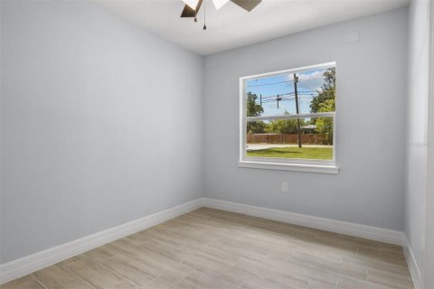 House in Lakeland, Florida 3 bedrooms, 239.97 sq.m. № 2223361 - photo 30