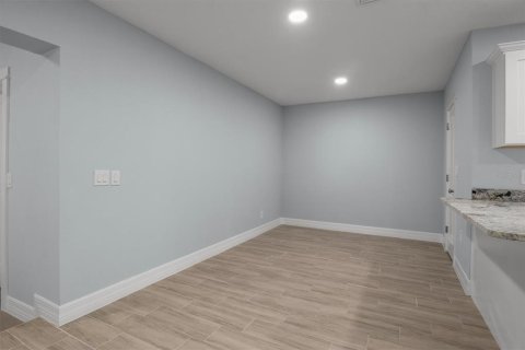 House in Lakeland, Florida 3 bedrooms, 239.97 sq.m. № 2223361 - photo 21