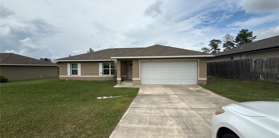 Villa ou maison à Ocala, Floride 3 chambres, 123.75 m2 № 2416868