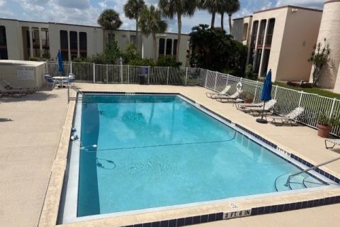 Condo in Altamonte Springs, Florida, 1 bedroom  № 1870599 - photo 2