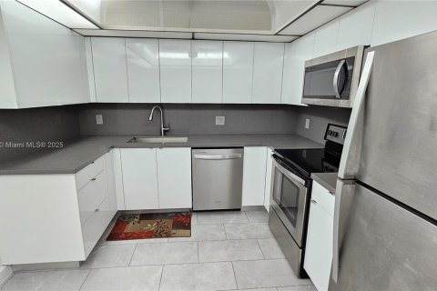 Condo in Weston, Florida, 2 bedrooms  № 1726625 - photo 19