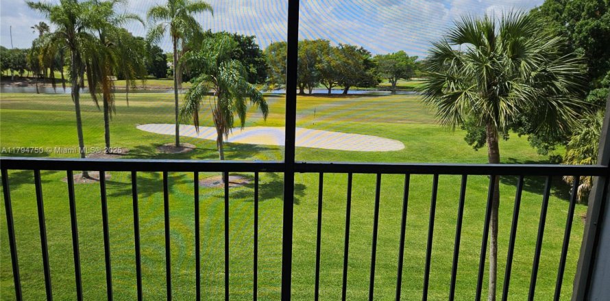 Condo in Weston, Florida, 2 bedrooms  № 1726625