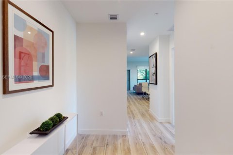 Touwnhouse à louer à Homestead, Floride: 3 chambres, 127.93 m2 № 2019561 - photo 2