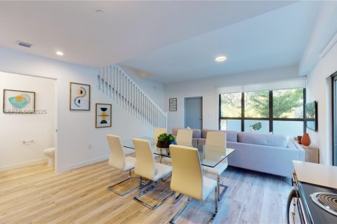 Touwnhouse à louer à Homestead, Floride: 3 chambres, 127.93 m2 № 2019561 - photo 10