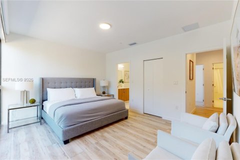 Touwnhouse à louer à Homestead, Floride: 3 chambres, 127.93 m2 № 2019561 - photo 13