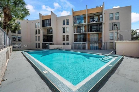 Снять в аренду кондоминиум в Майами, Флорида 2 спальни, 98.85м2, № 2007365 - фото 18