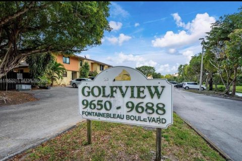 Кондоминиум с 2 спальнями в Майами, Флорида № 2007365