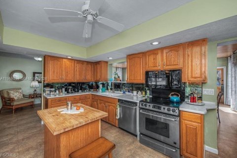 House in LaBelle, Florida 4 bedrooms № 2029833 - photo 9