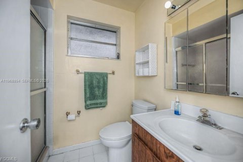 House in LaBelle, Florida 4 bedrooms № 2029833 - photo 13