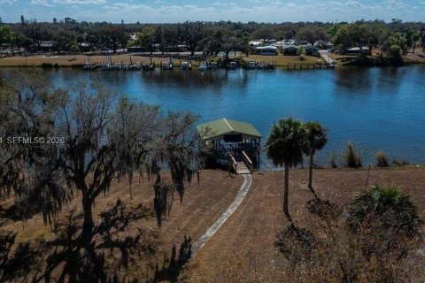 House in LaBelle, Florida 4 bedrooms № 2029833 - photo 2