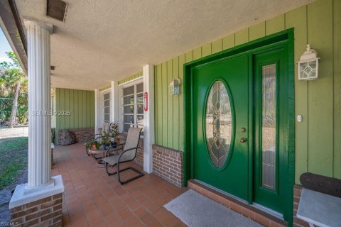 House in LaBelle, Florida 4 bedrooms № 2029833 - photo 6