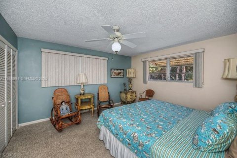 House in LaBelle, Florida 4 bedrooms № 2029833 - photo 18